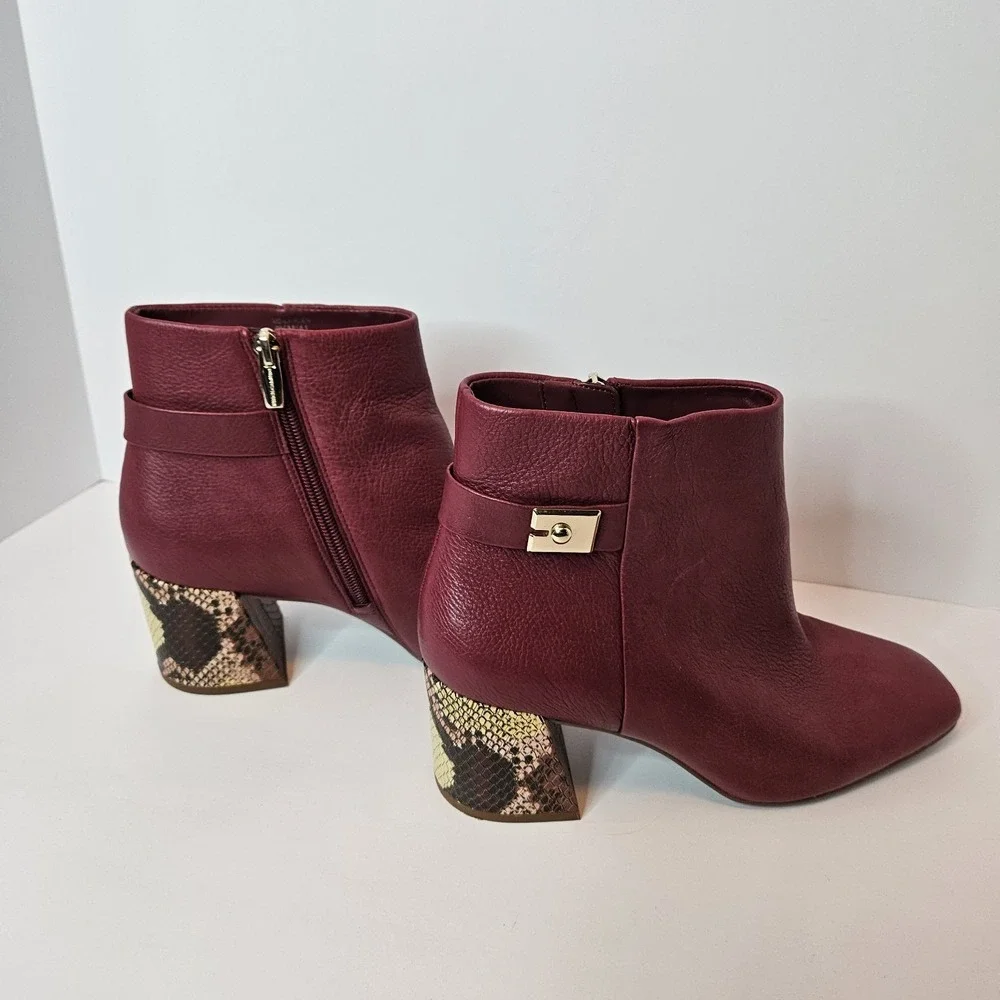Vince Camuto Burgundy Ankle Boot Sz 9.5 Leather Zipper Professional Block Heel